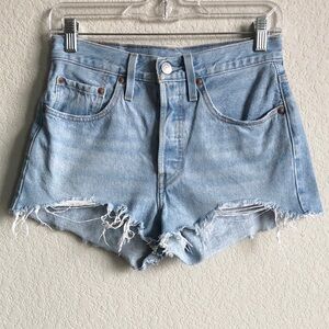 Levi’s Womens 501 Cutoff Shorts Button Fly Light Wash 100% Cotton 26